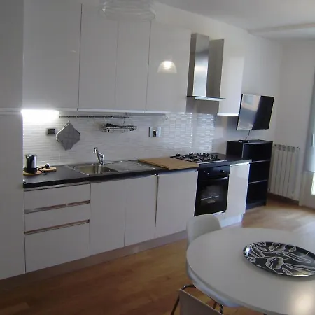 Magic Portaportese Apartment Rome